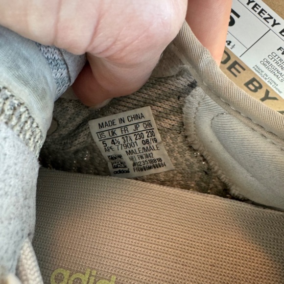 Yeezy - Boost 350 V2 - Citrin (non-reflective) - US Men\'s 5 main image 12